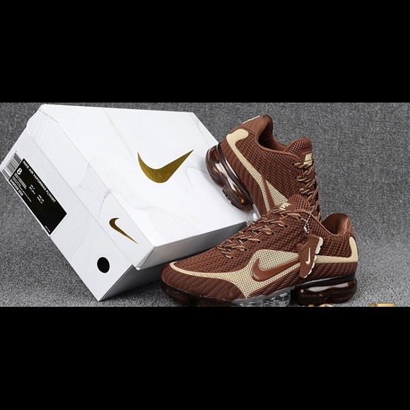 VaporMax - Picture 2 of 3